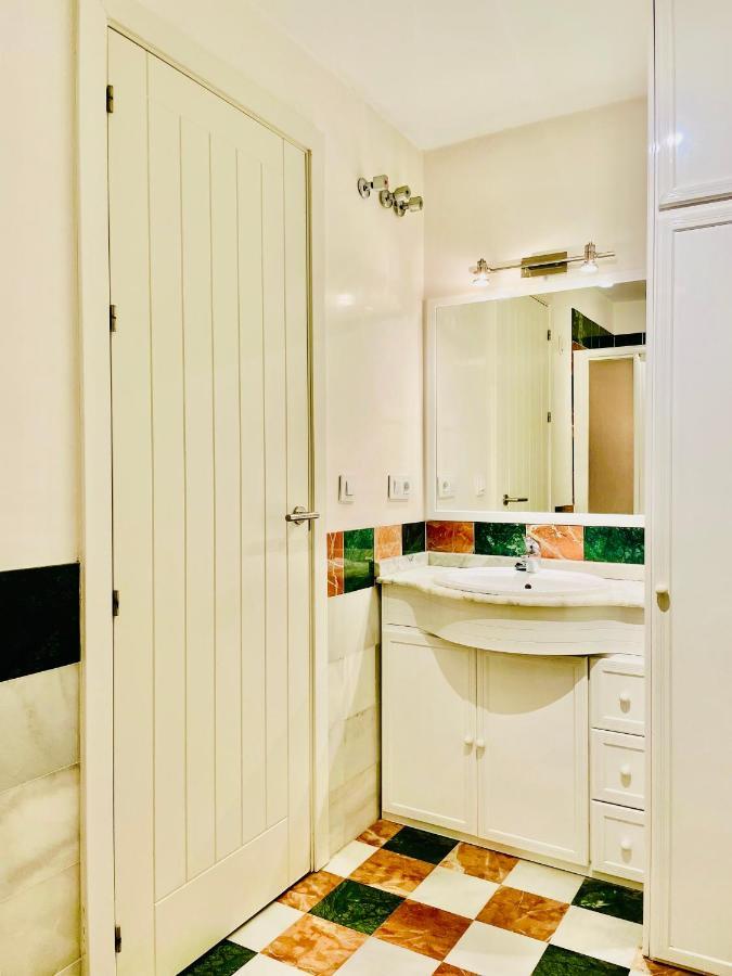 Click Entrecatedrales Appartement
